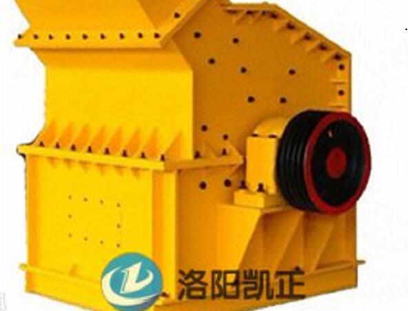 畜禽糞便粉碎機(jī)設(shè)備提升，有機(jī)肥粉碎機(jī)滿足需求